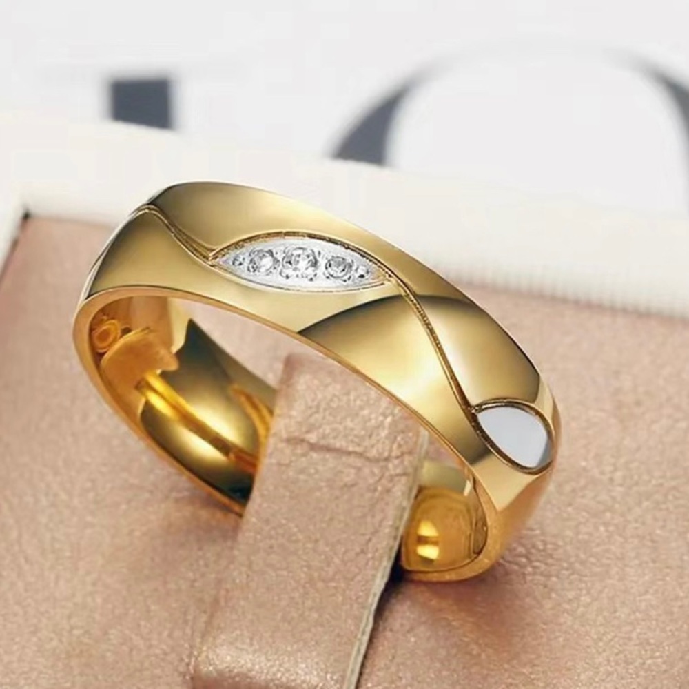 Classic Gold Ring